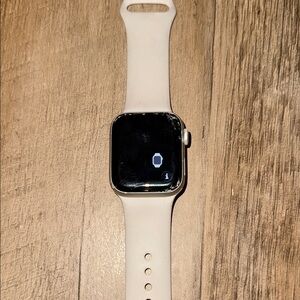 Apple Watch SE 2 *cracked screen*